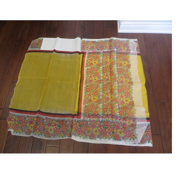 yellow floral sari - Picture 1 of 3